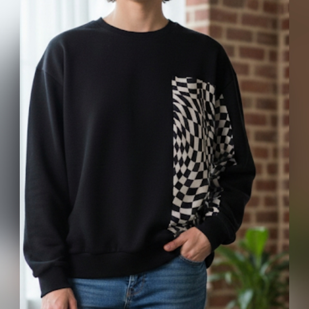 rumwe Long Sleeve Black And White sweater Size‎ Large